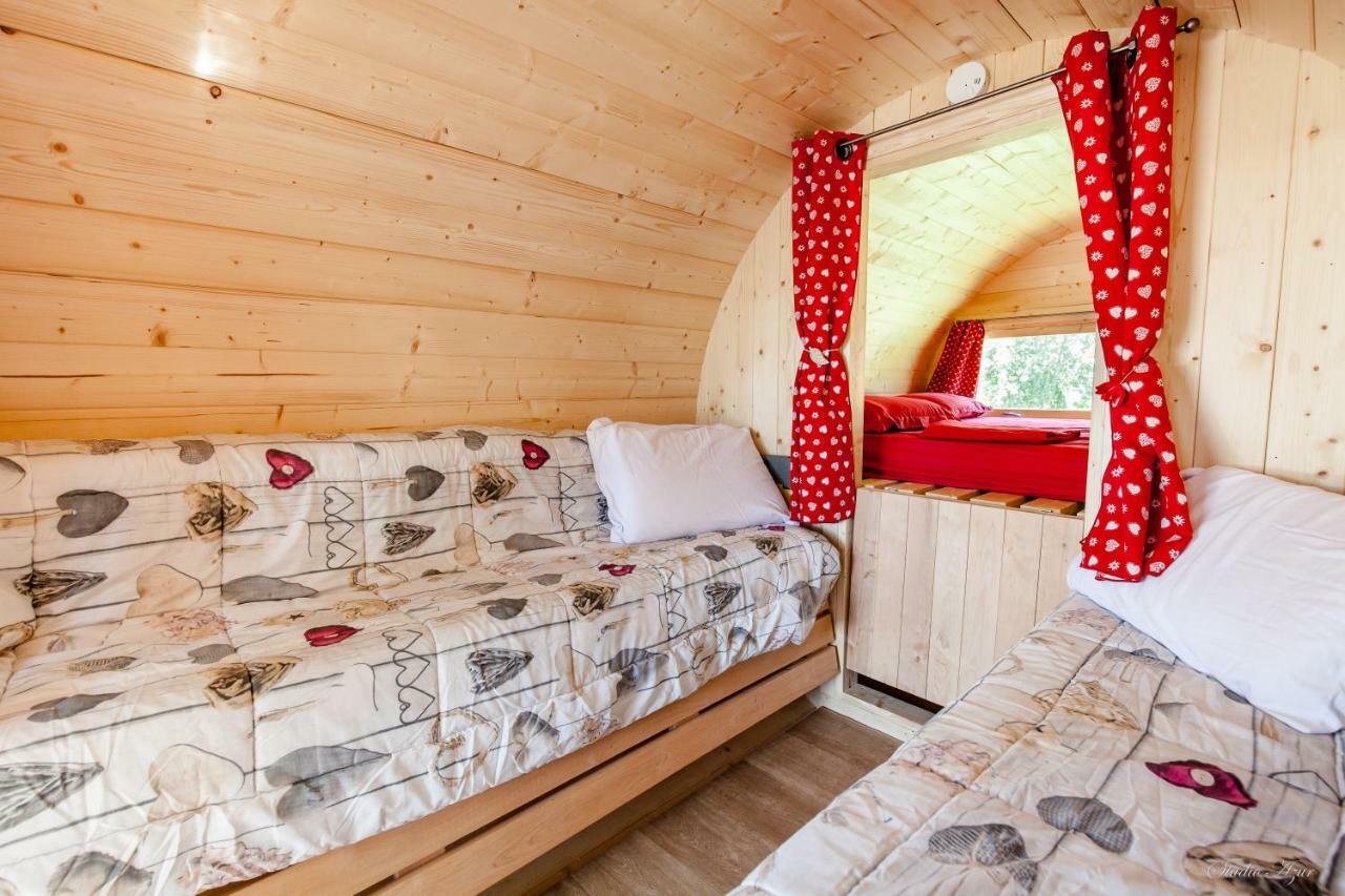 Camping De Tournus - Drole De Cabane Exterior photo
