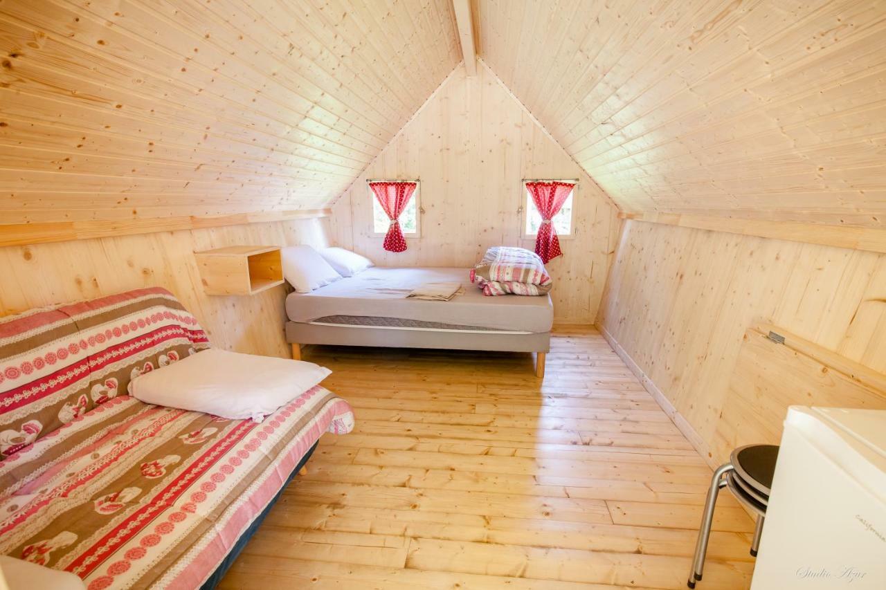 Camping De Tournus - Drole De Cabane Exterior photo