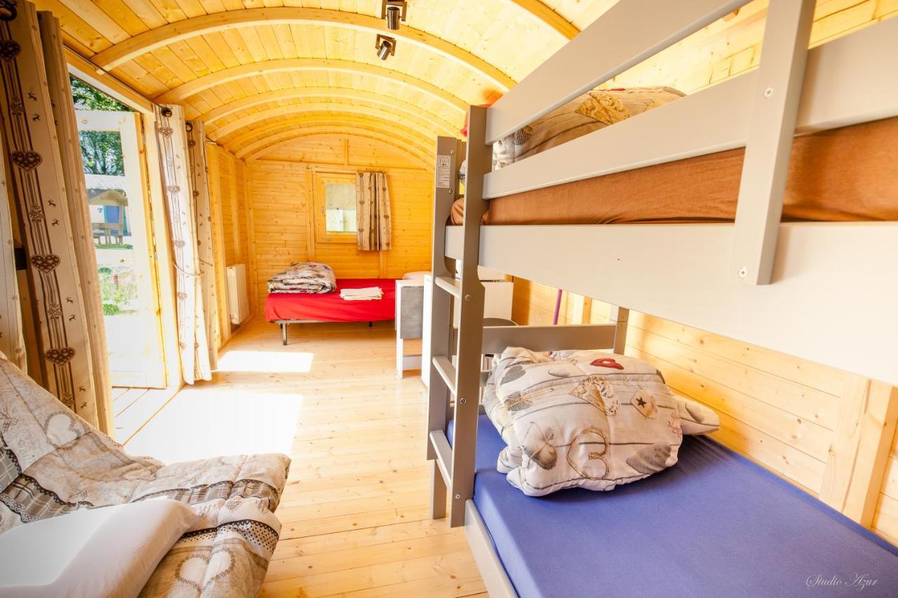 Camping De Tournus - Drole De Cabane Exterior photo